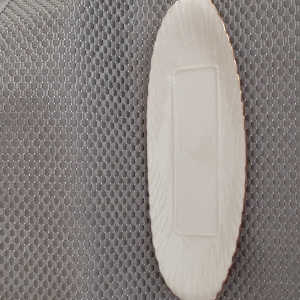 LENOX CHINA BUTTER 🧈 DISH. - Picture 2 of 3